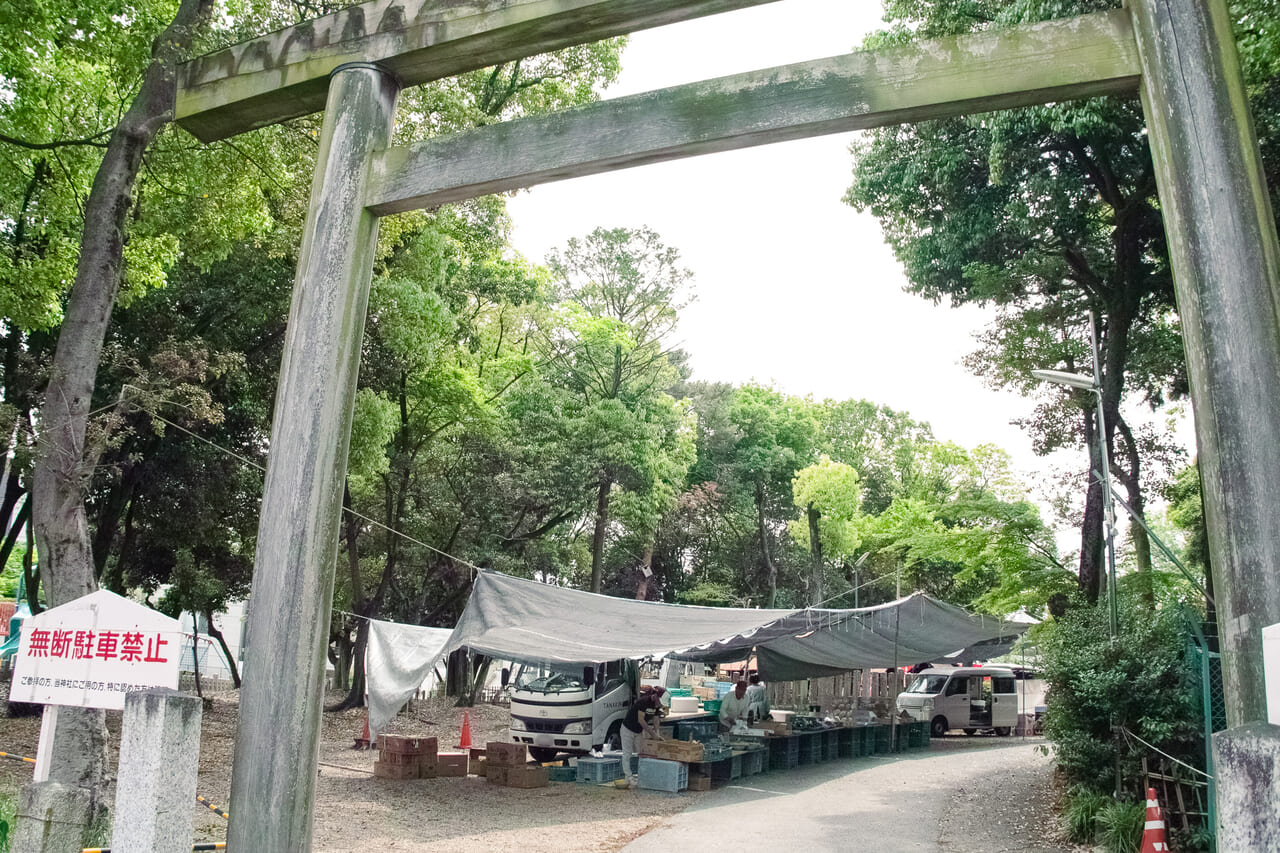 丸山神明社の朝市