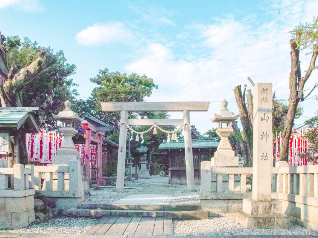 山神社