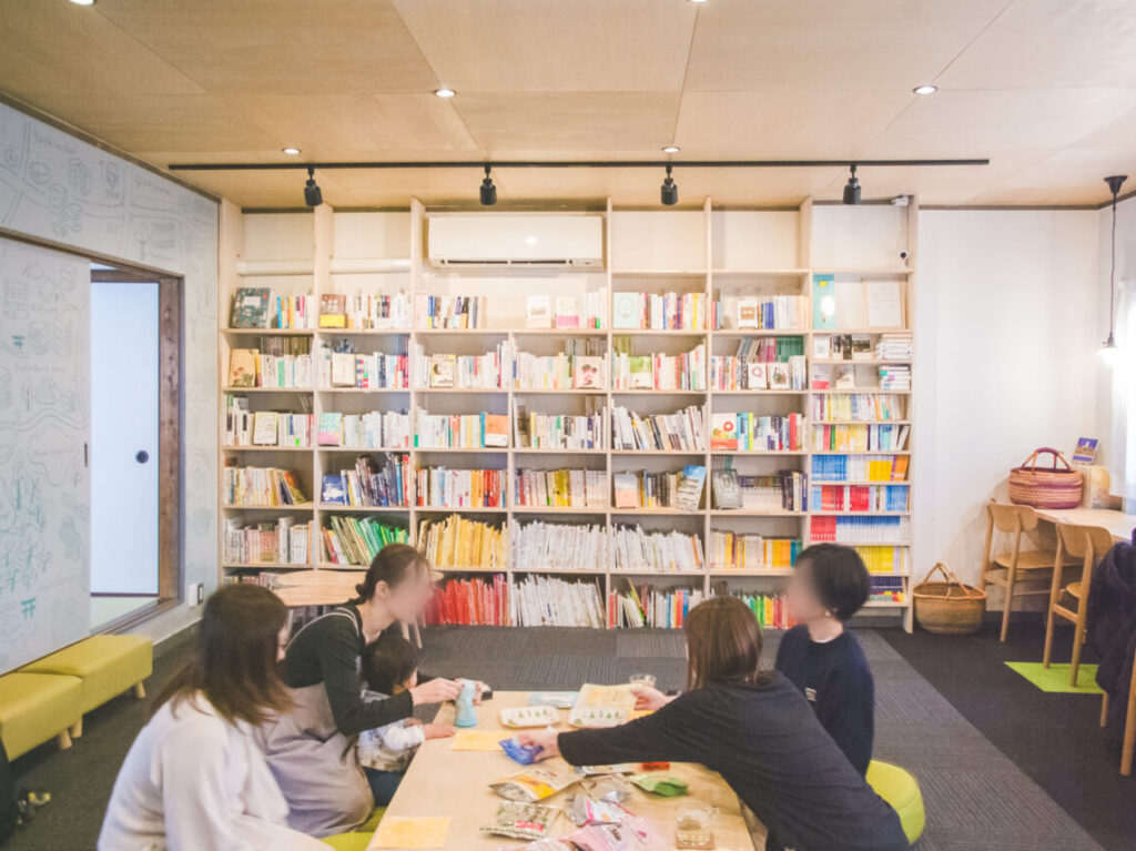 暮らせる図書館