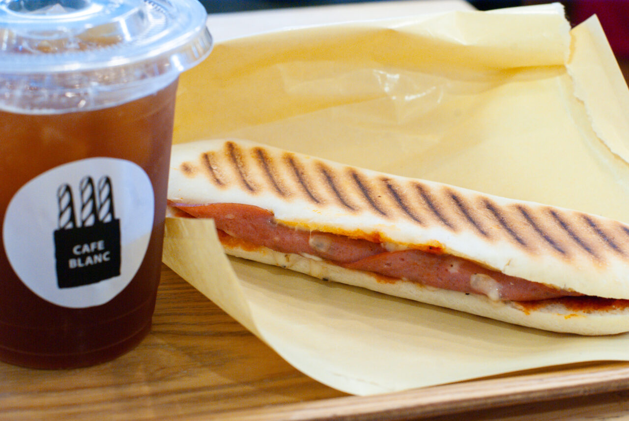 cafe blanc