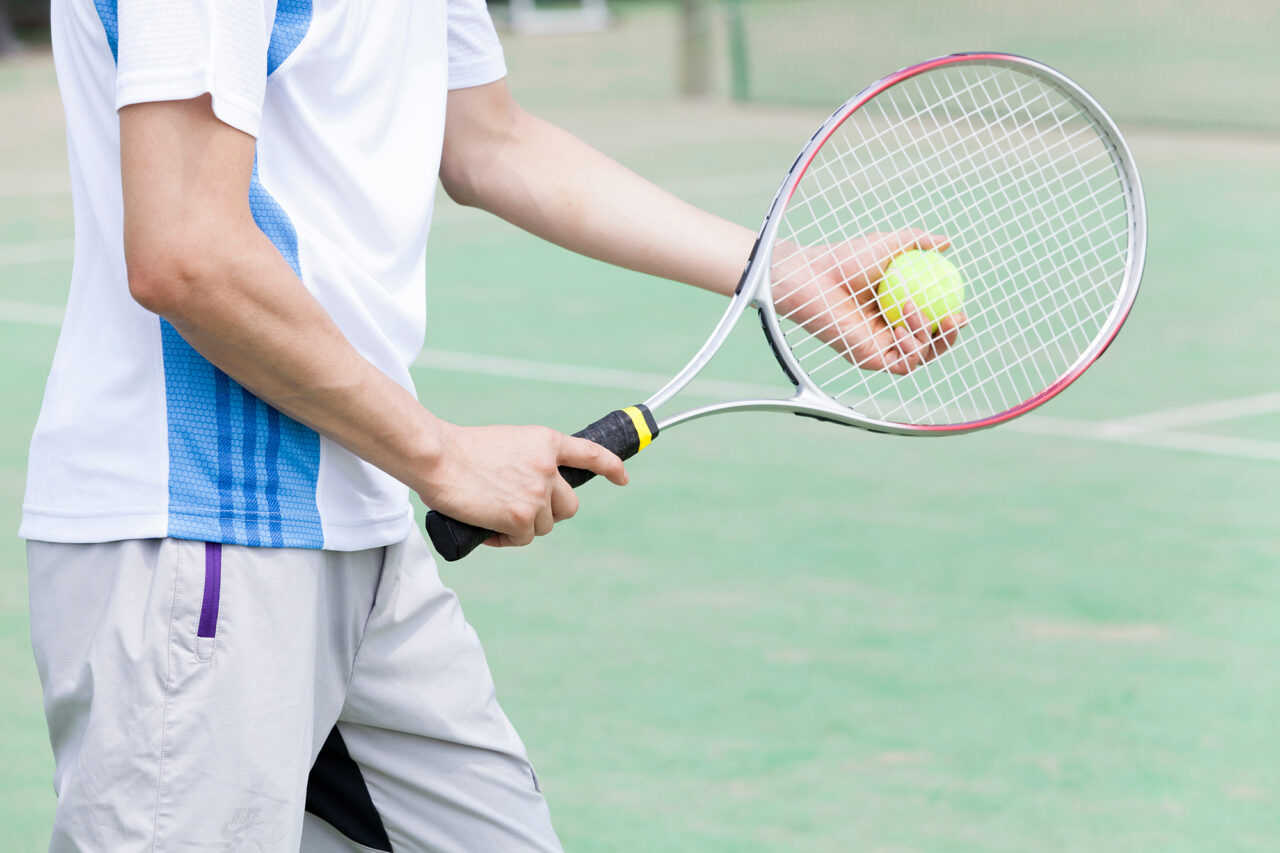 テニスラウンジアスティ